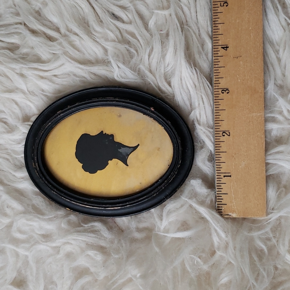 Small antique silhouette portrait in wood frame